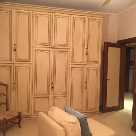 Elegante Quartiere Centro Apartmán