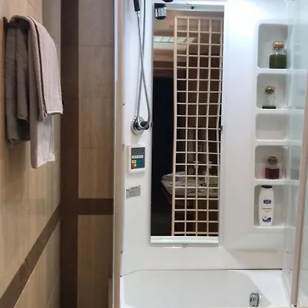 شقة Elegante Quartiere Centro برينديسي